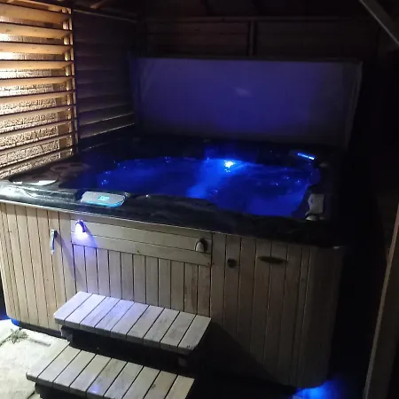 Lodge Riverside Annex At Ashbank With Hot Tub Penrith