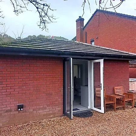 Riverside Annex At Ashbank *