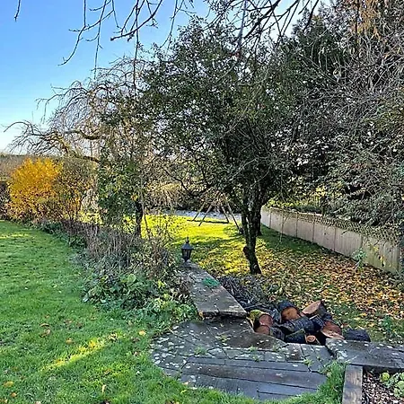 Riverside Annex At Ashbank