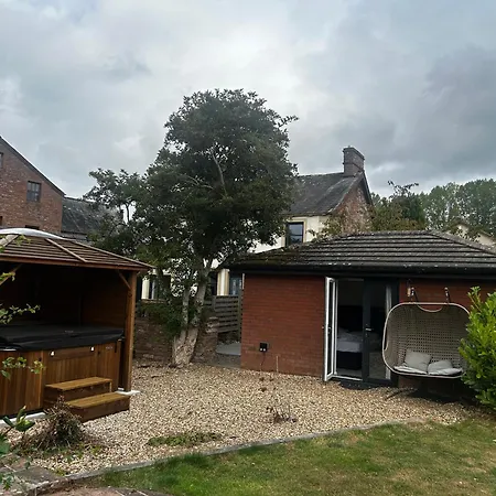 Riverside Annex At Ashbank With Hot Tub Penrith