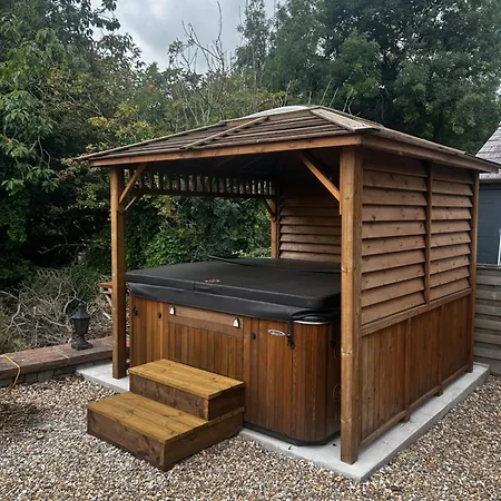 Riverside Annex At Ashbank With Hot Tub Lodge