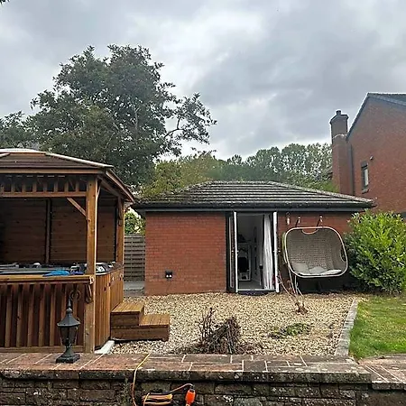 Riverside Annex At Ashbank With Hot Tub