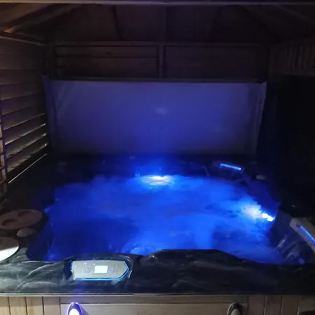 Riverside Annex At Ashbank Chata